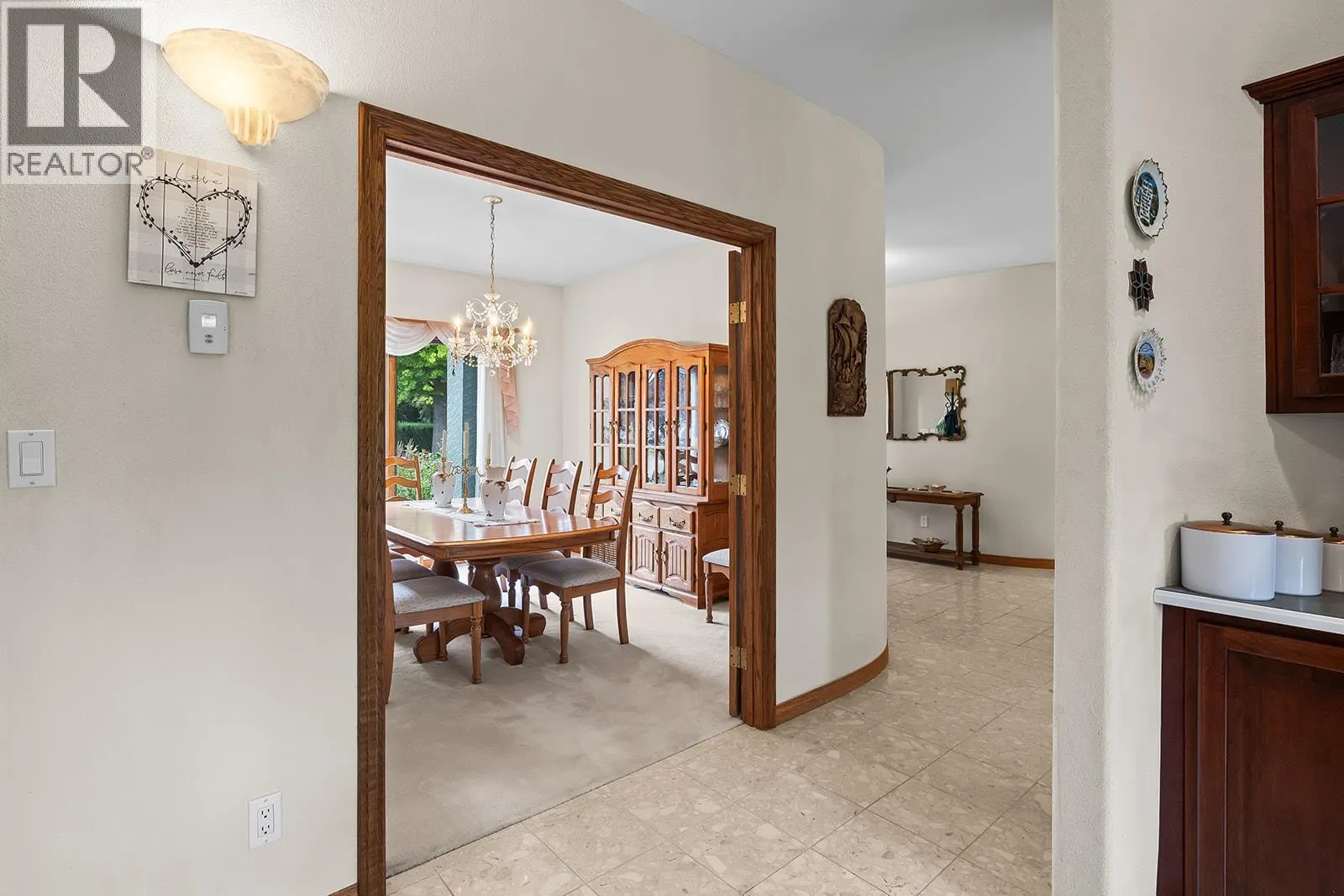 463 Carona Crescent