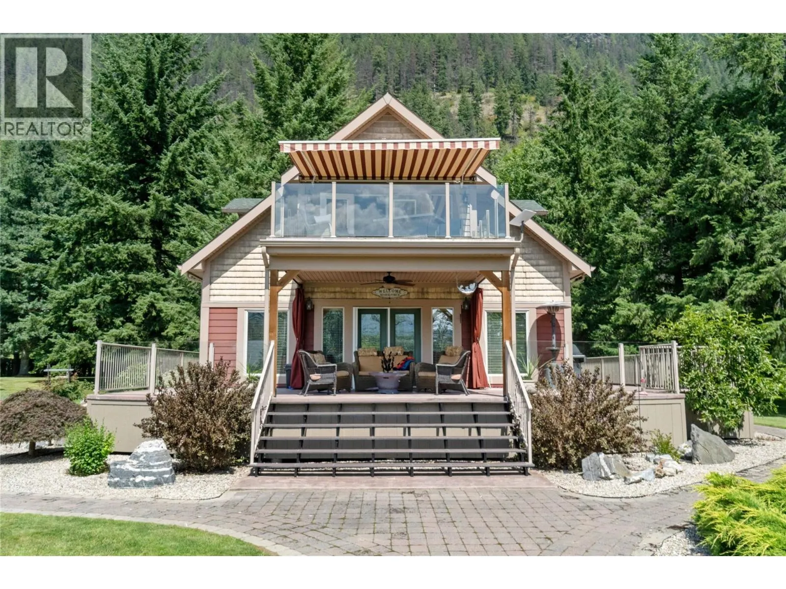 33 Old Town Road