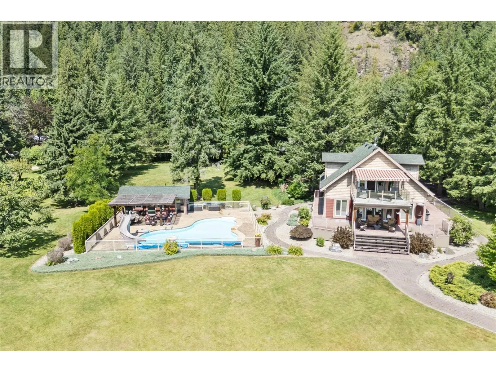 33 Old Town Road