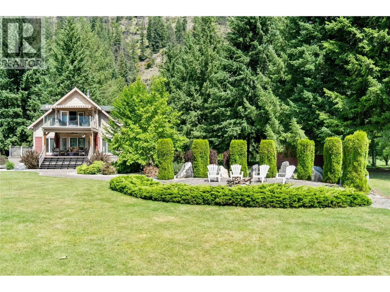 33 Old Town Road