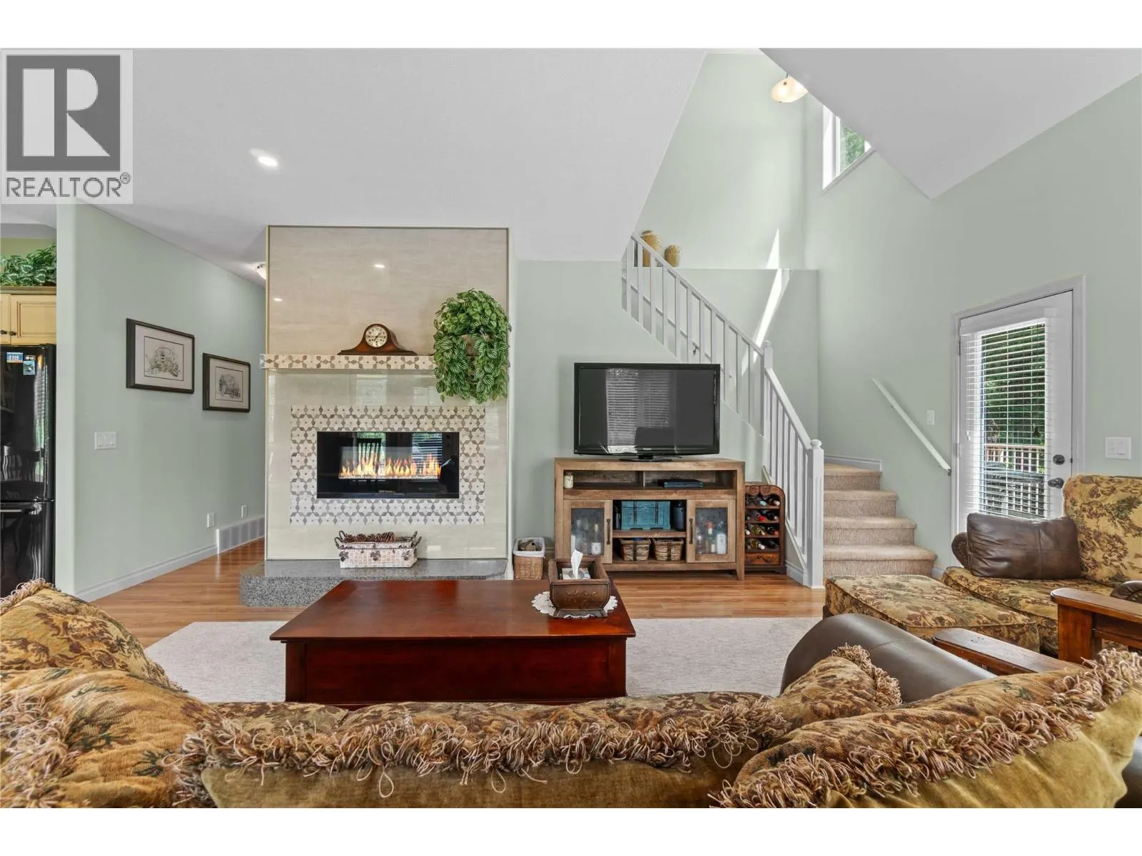 33 Old Town Road