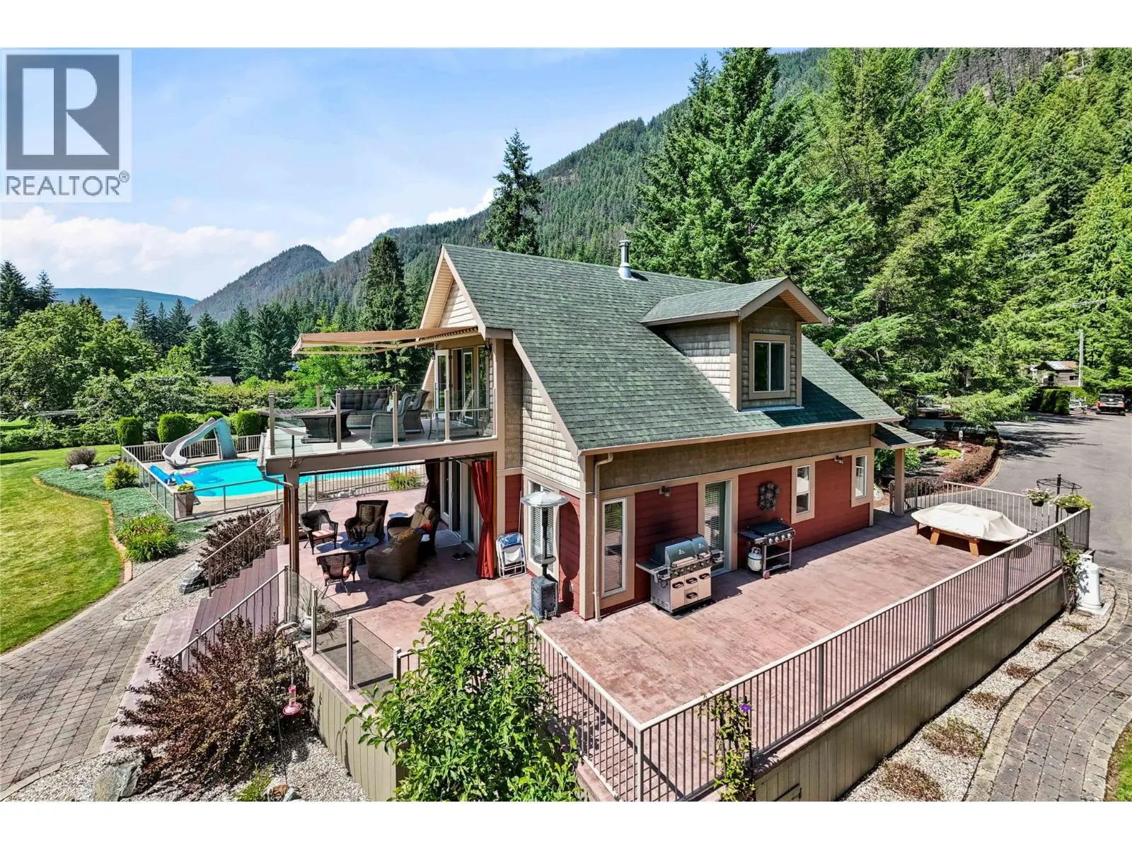 33 Old Town Road