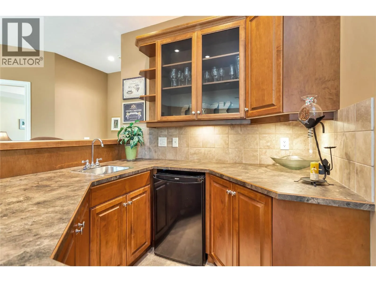 1108 ARBOR VIEW Drive
