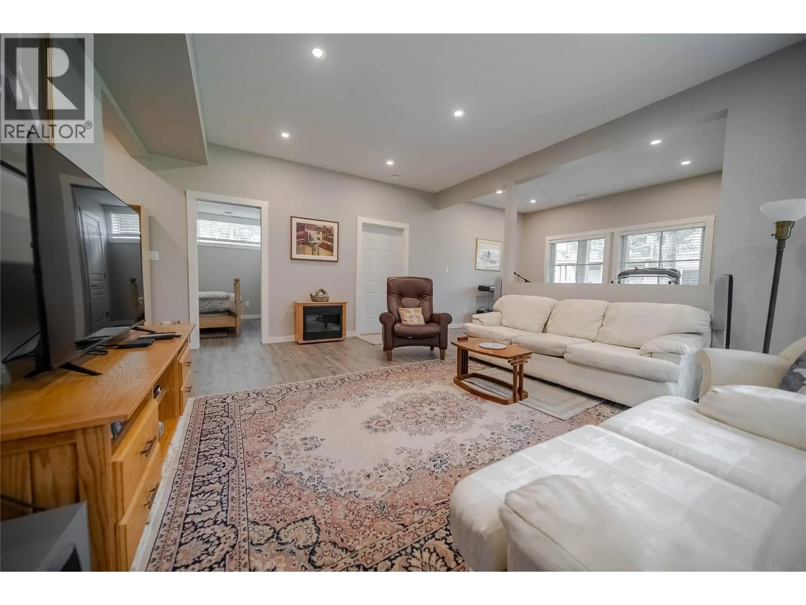 233 BOULDER  NW Creek