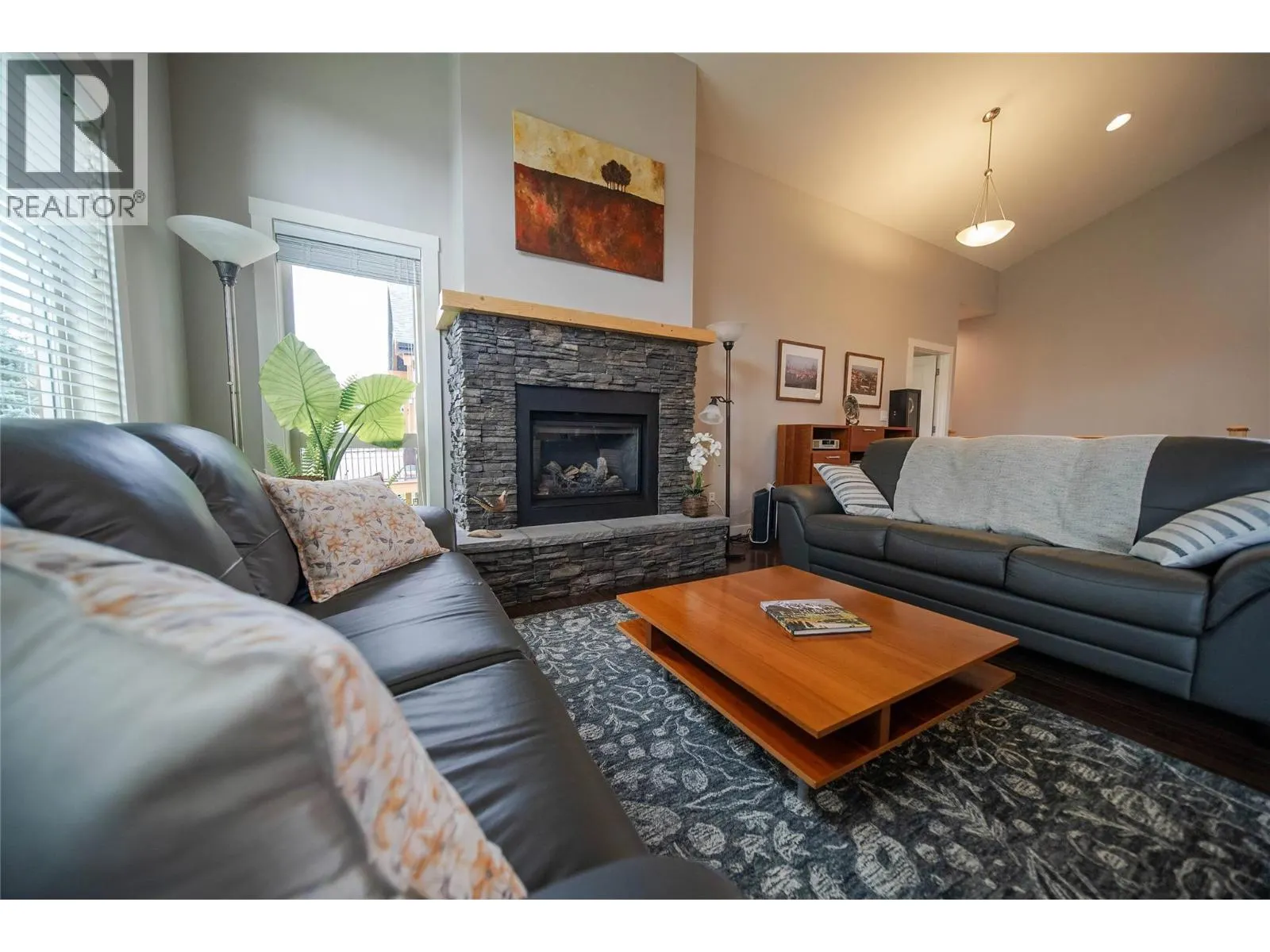 233 BOULDER  NW Creek