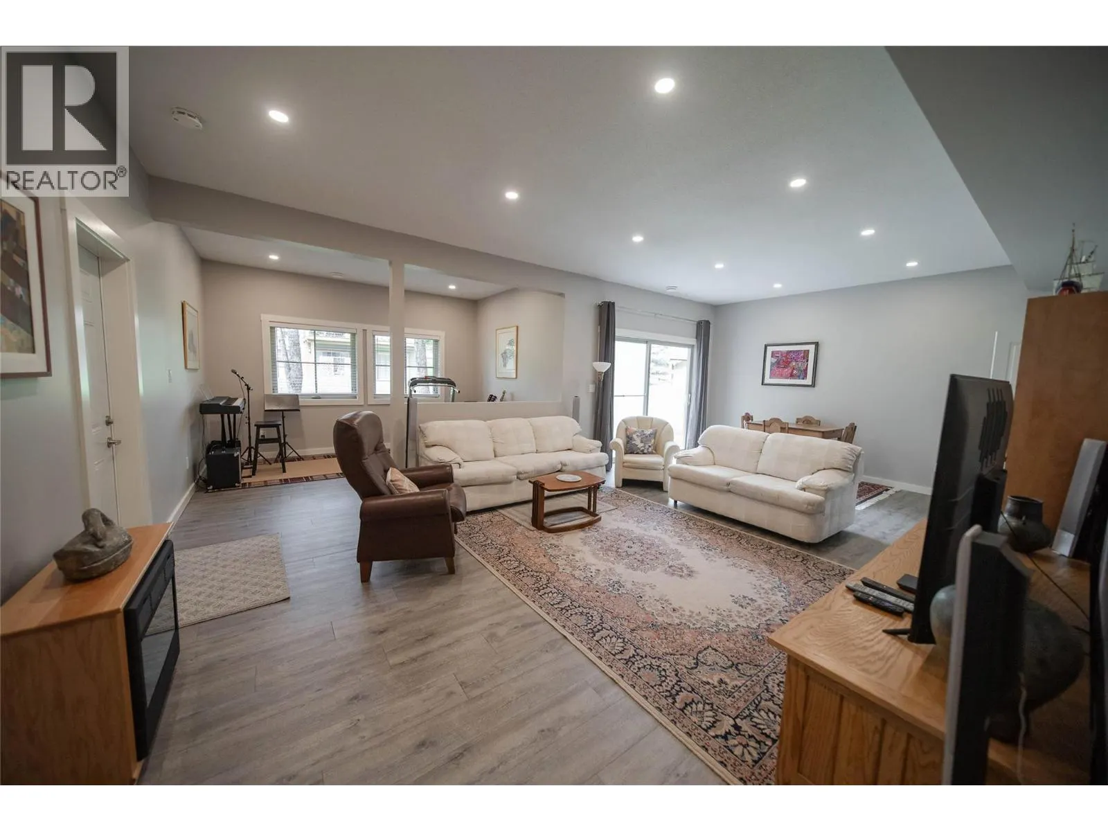 233 BOULDER  NW Creek