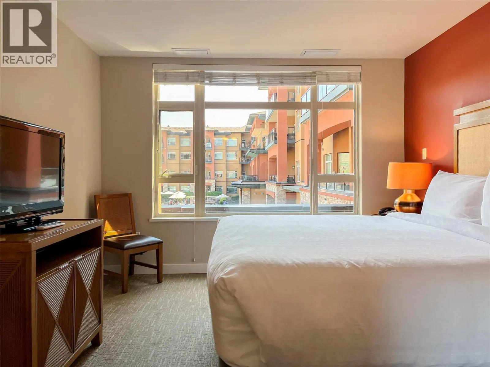15 Park Place Unit# 201