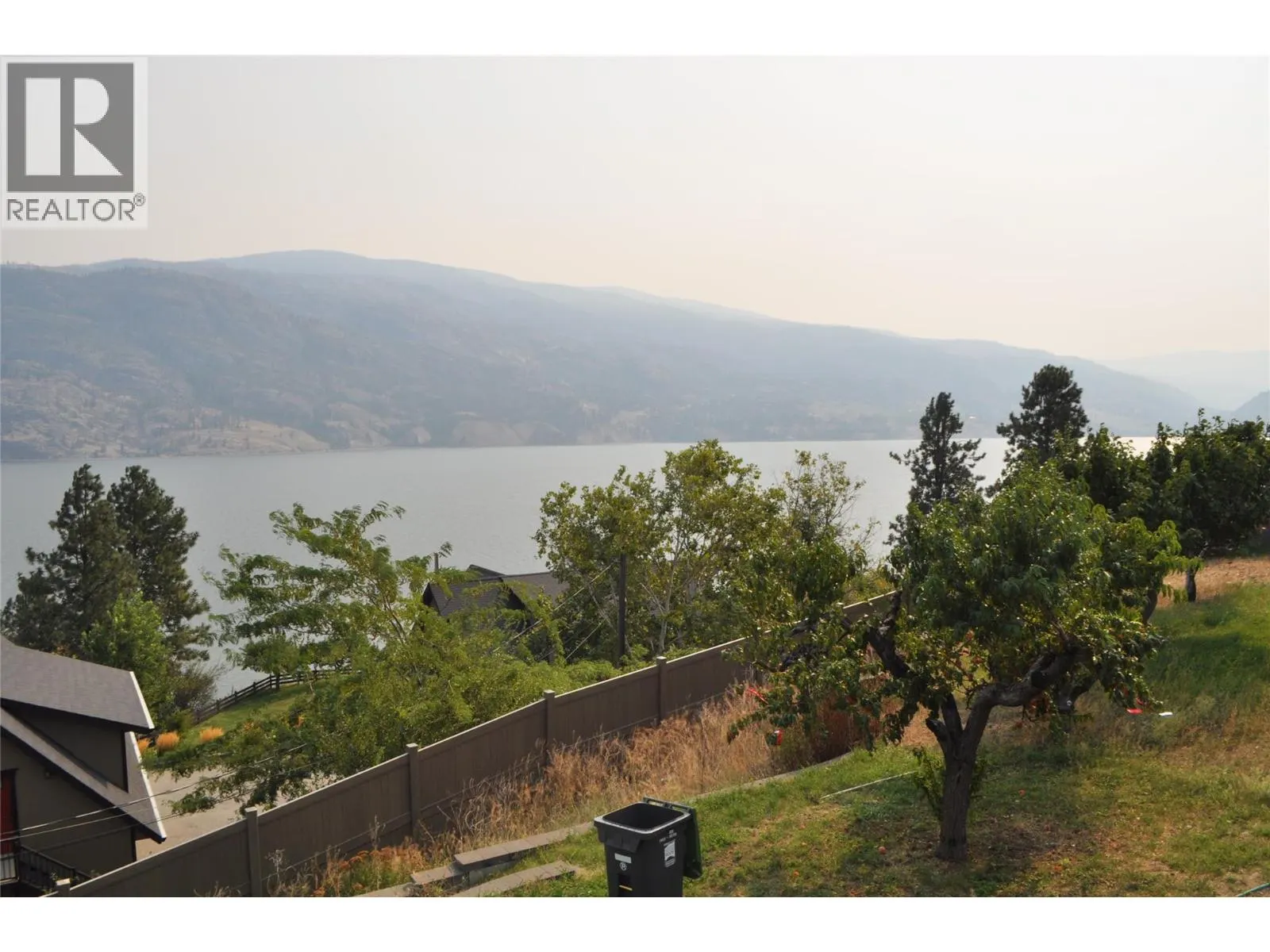 910 Pineview Drive