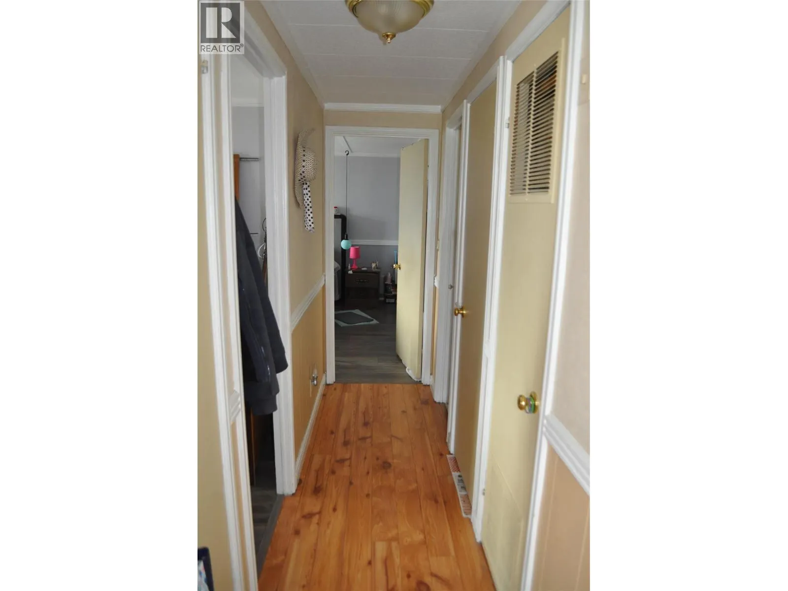 910 Pineview Drive