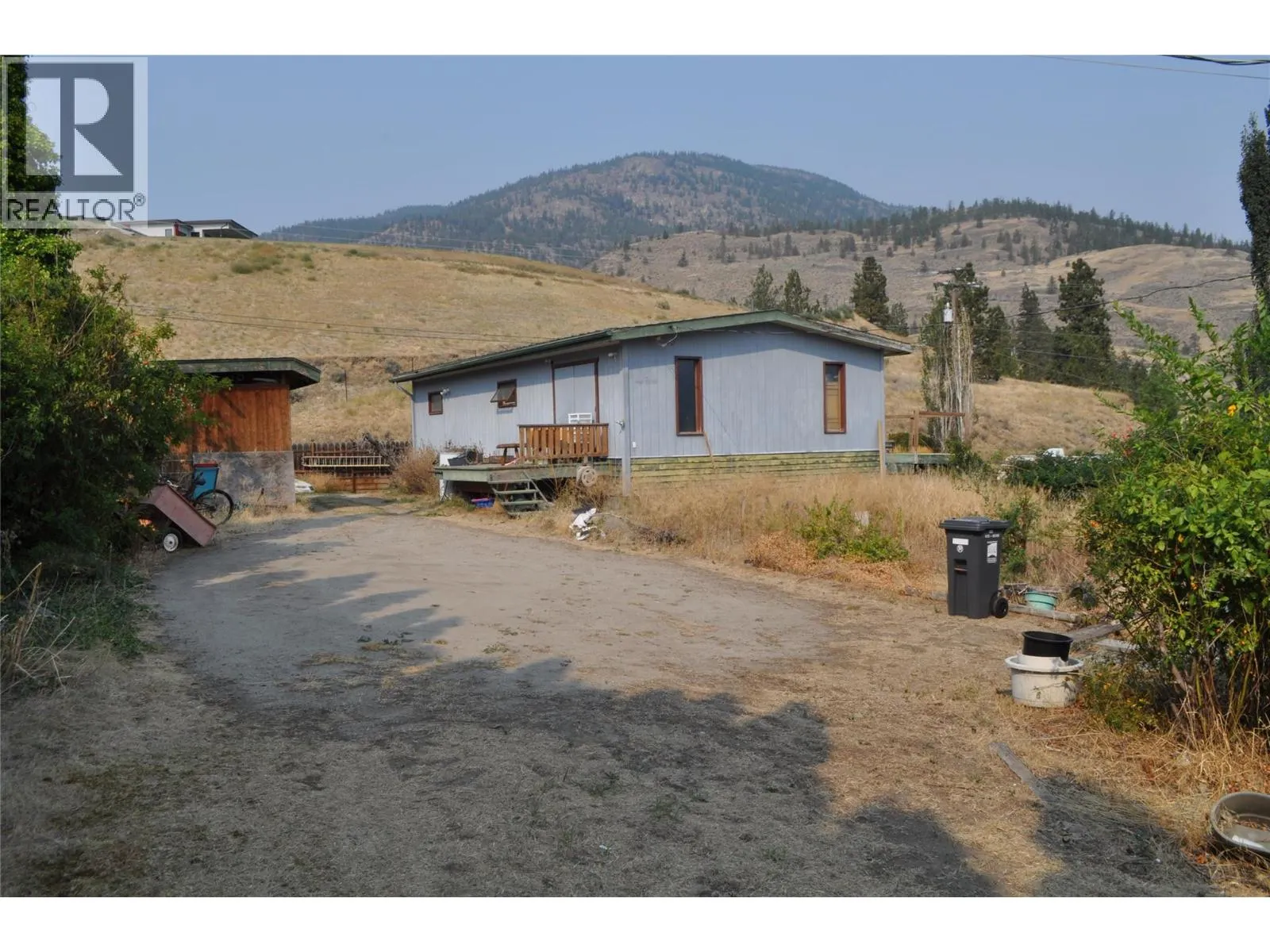 910 Pineview Drive