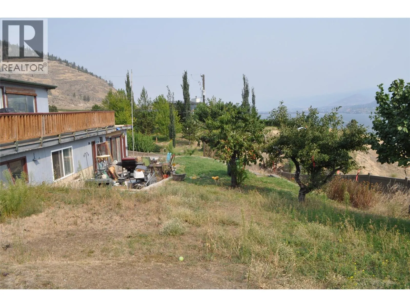 910 Pineview Drive