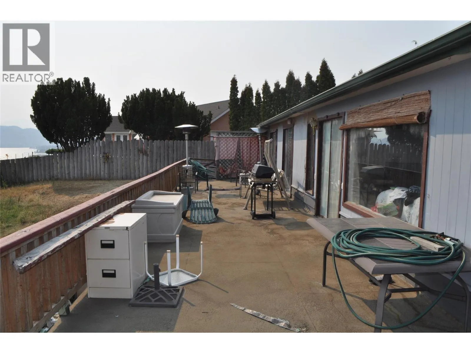 910 Pineview Drive