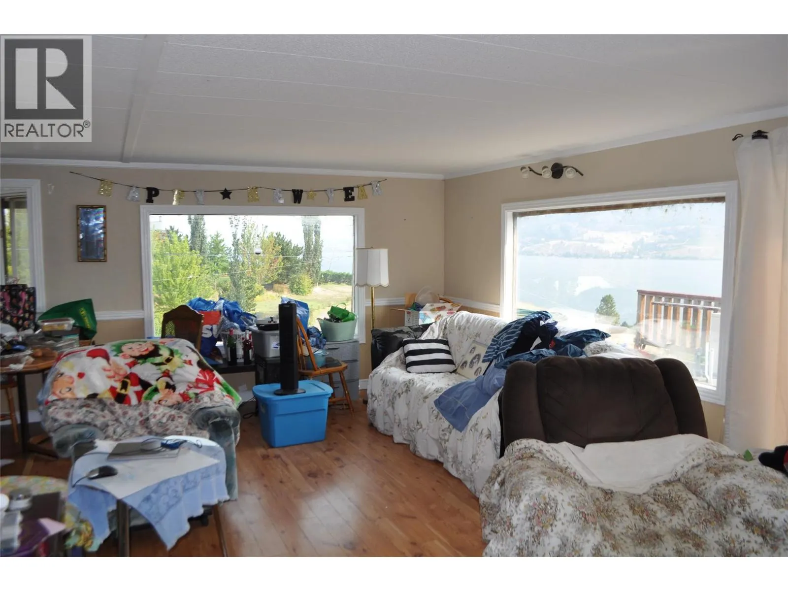 910 Pineview Drive