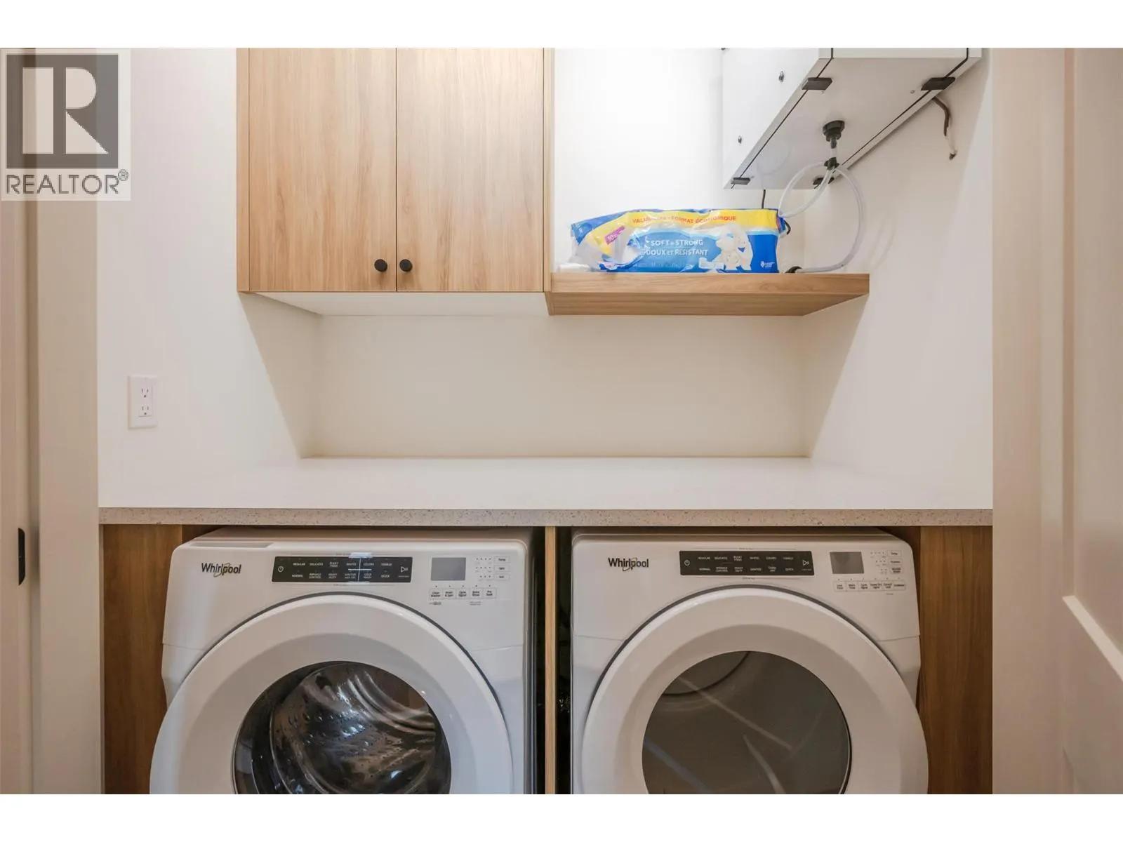 144 CLEARVIEW Crescent Unit# SL2