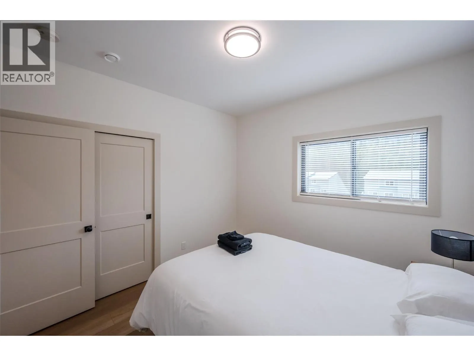 144 CLEARVIEW Crescent Unit# SL2