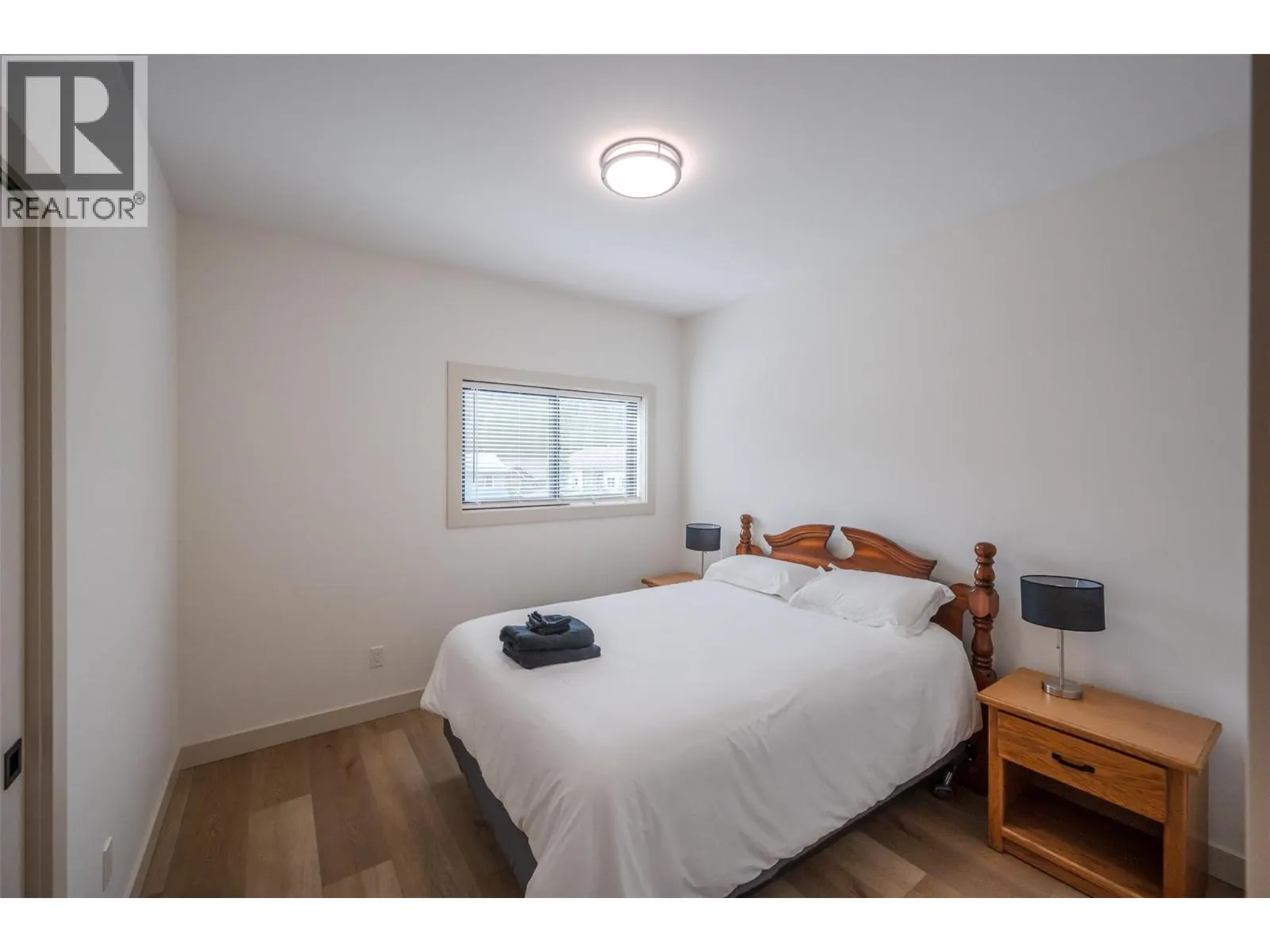 144 CLEARVIEW Crescent Unit# SL2