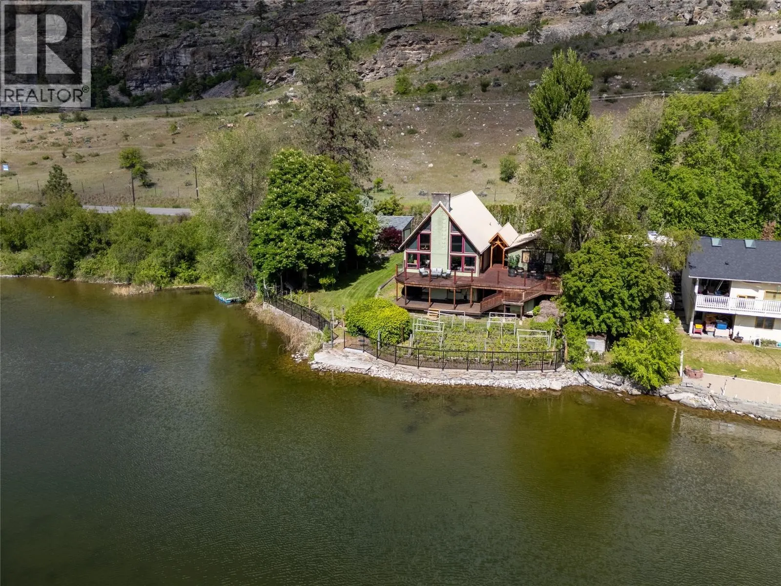 3104 Vaseux Lake Crescent
