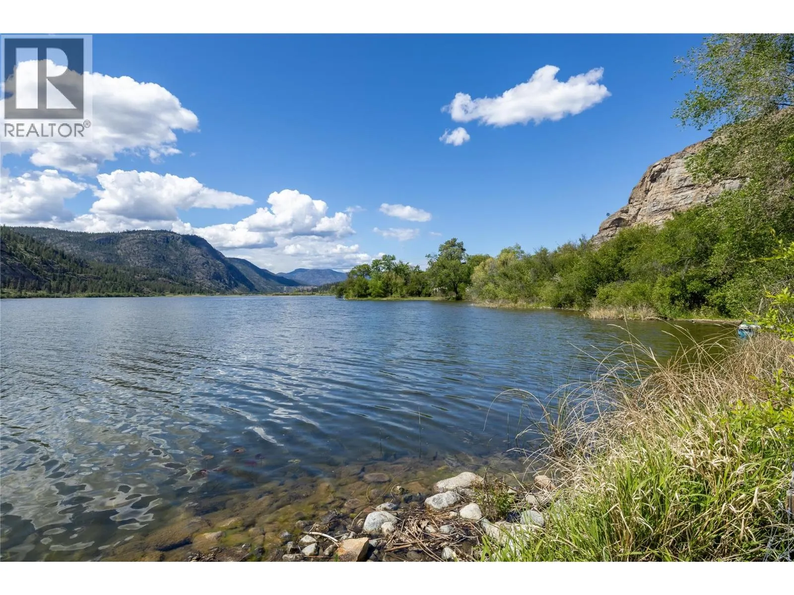 3104 Vaseux Lake Crescent
