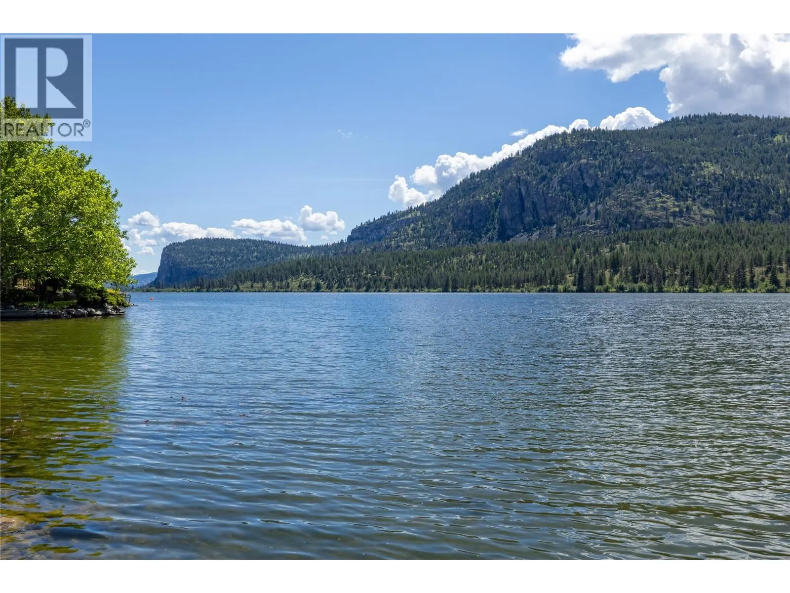 3104 Vaseux Lake Crescent
