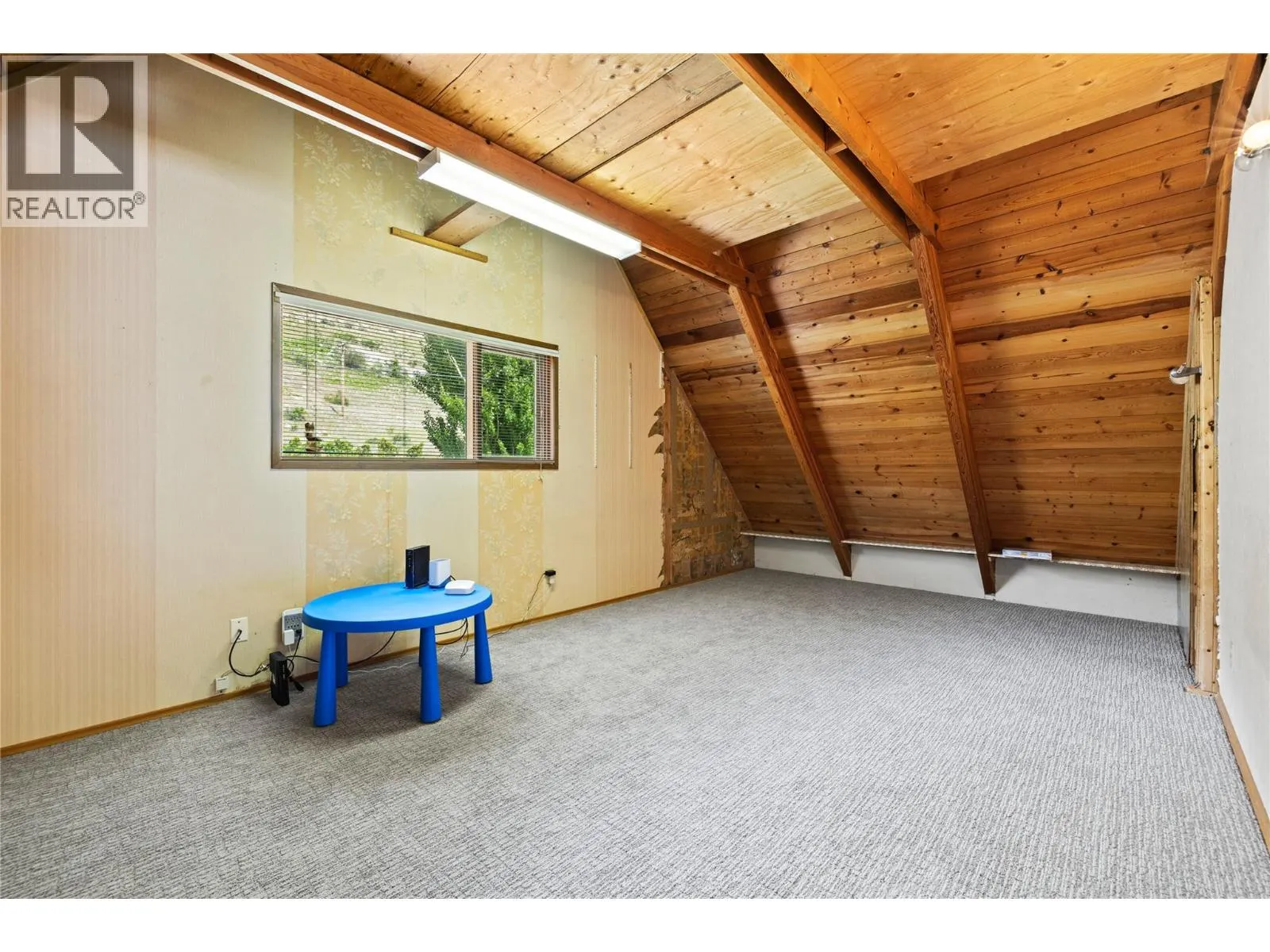 3104 Vaseux Lake Crescent