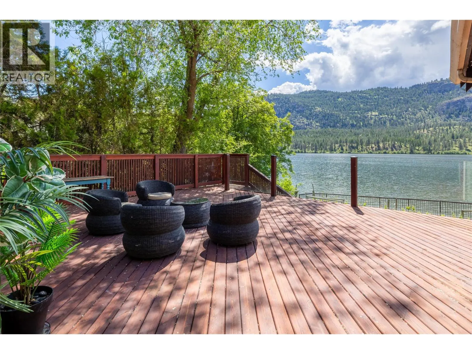 3104 Vaseux Lake Crescent