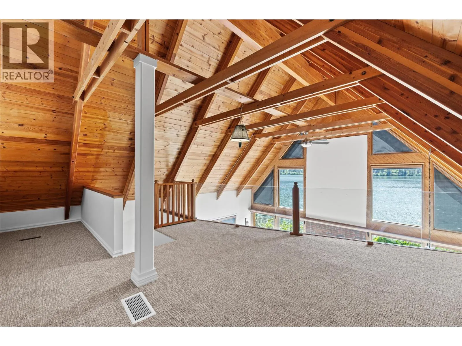 3104 Vaseux Lake Crescent