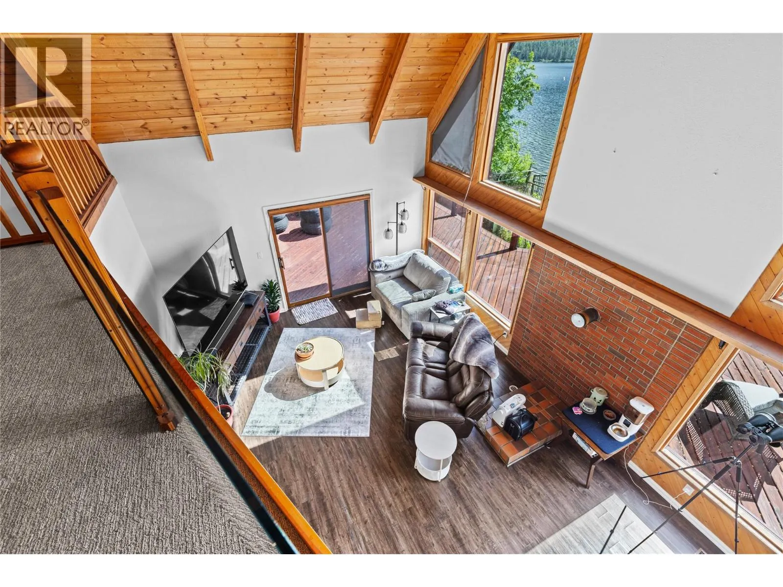 3104 Vaseux Lake Crescent