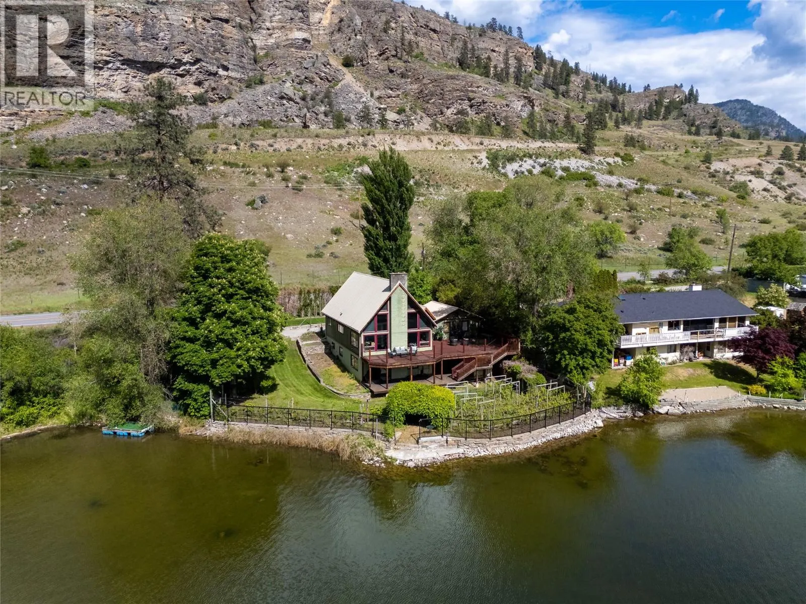 3104 Vaseux Lake Crescent