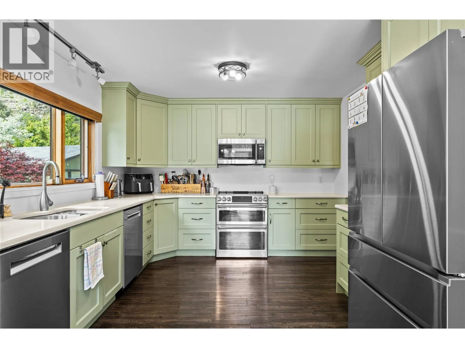 3104 Vaseux Lake Crescent