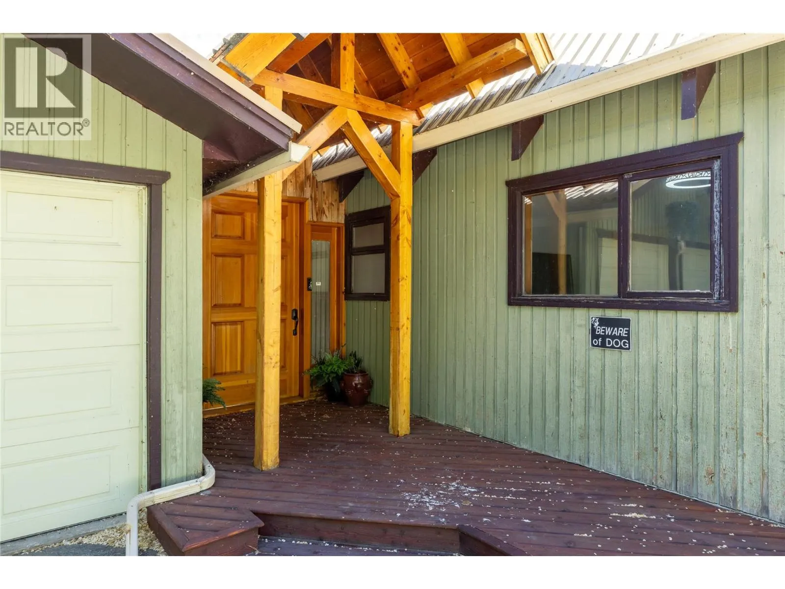 3104 Vaseux Lake Crescent