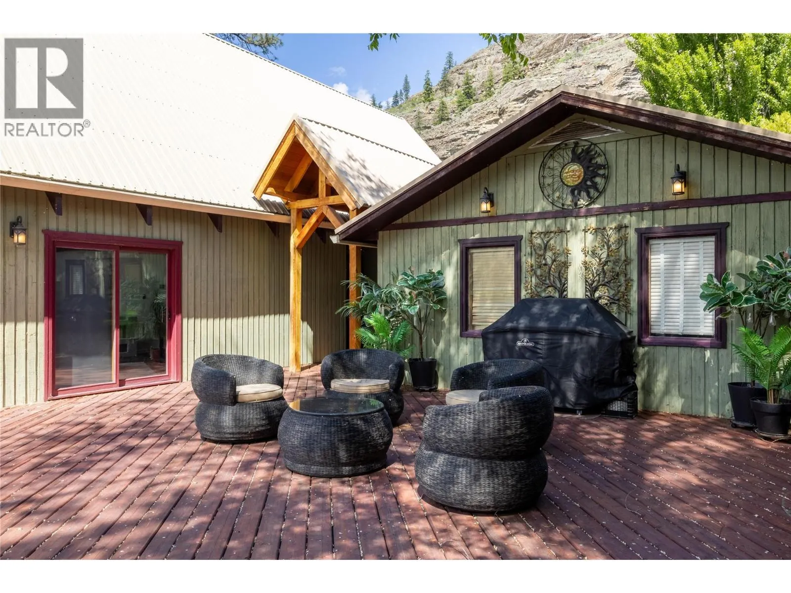 3104 Vaseux Lake Crescent