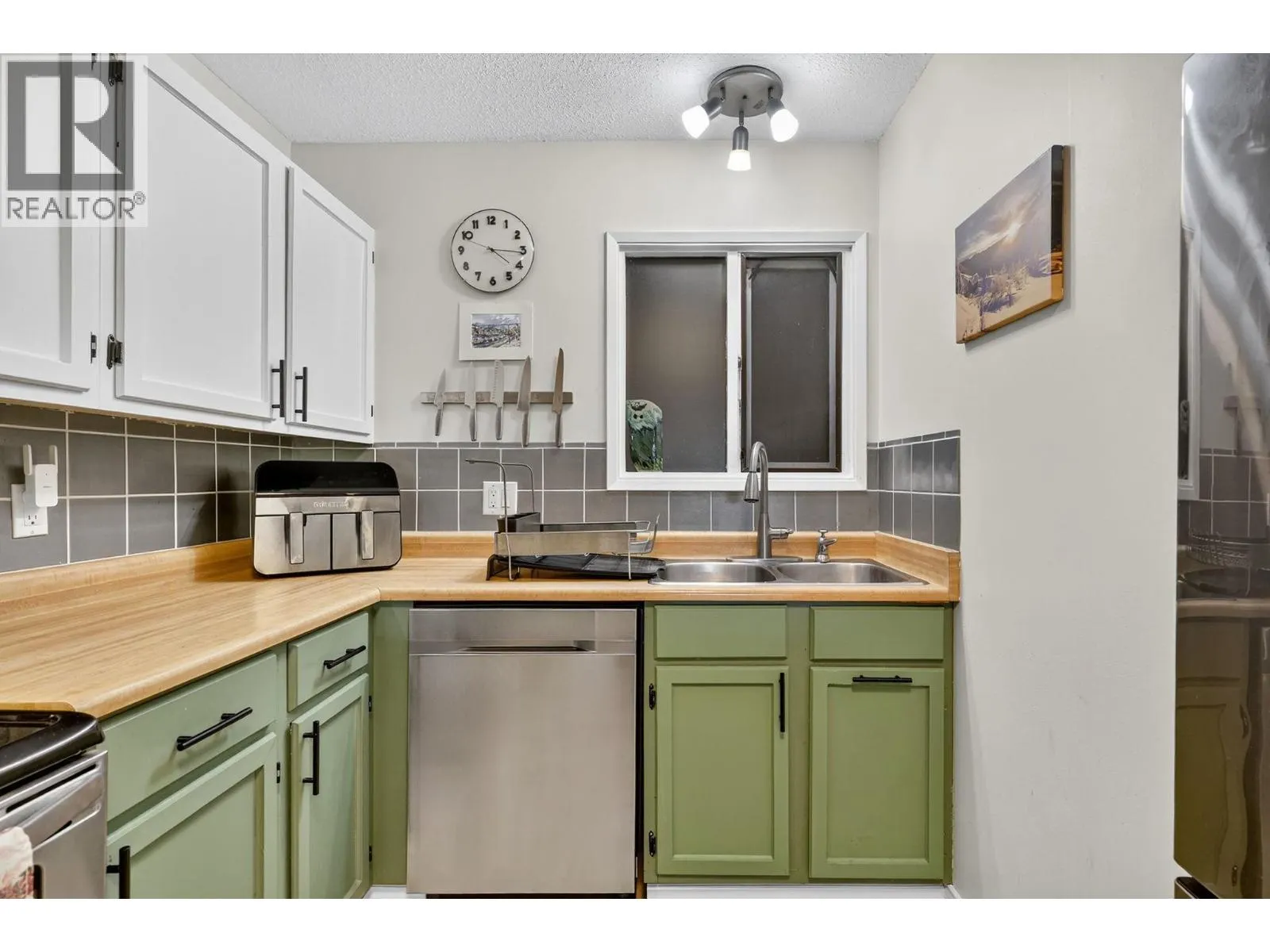 1870 Parkinson Way Unit# 204