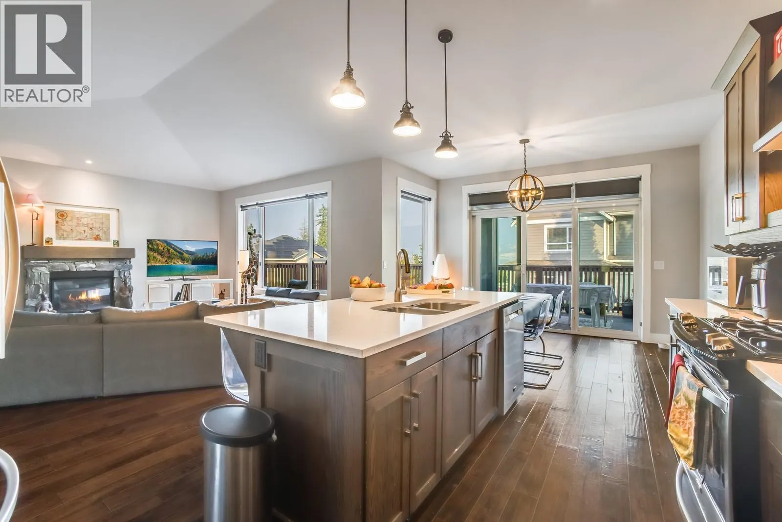 13093 Shoreline Drive