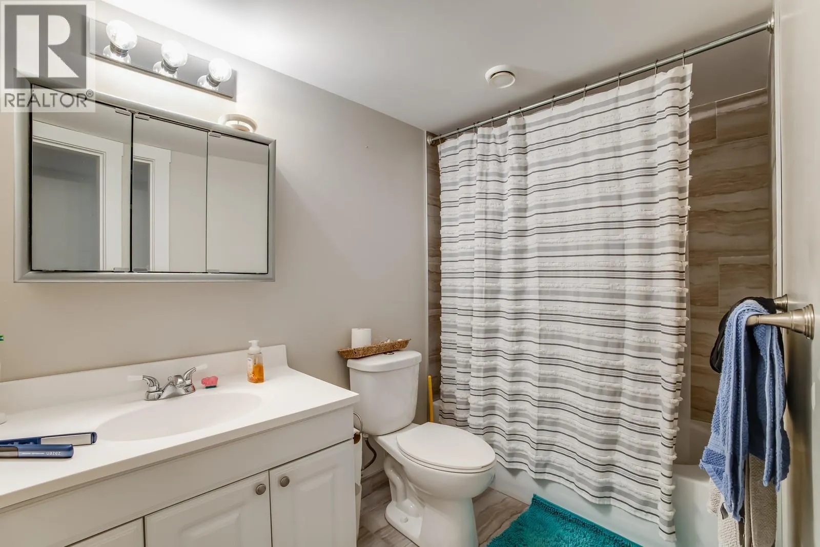 13093 Shoreline Drive