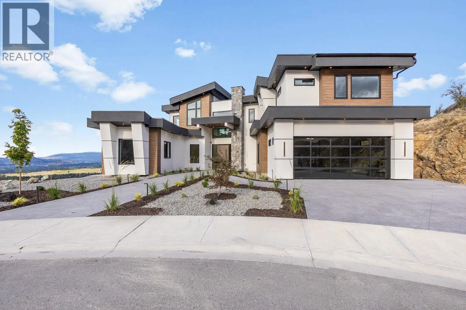 1122 Pearcy Court