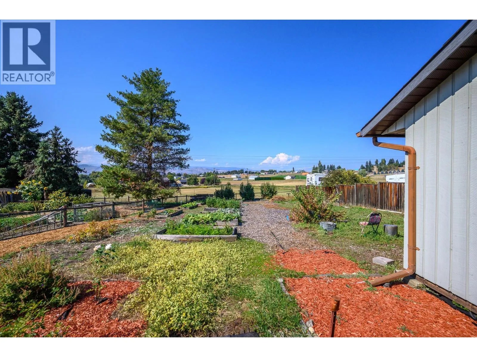 547 Robin Road
