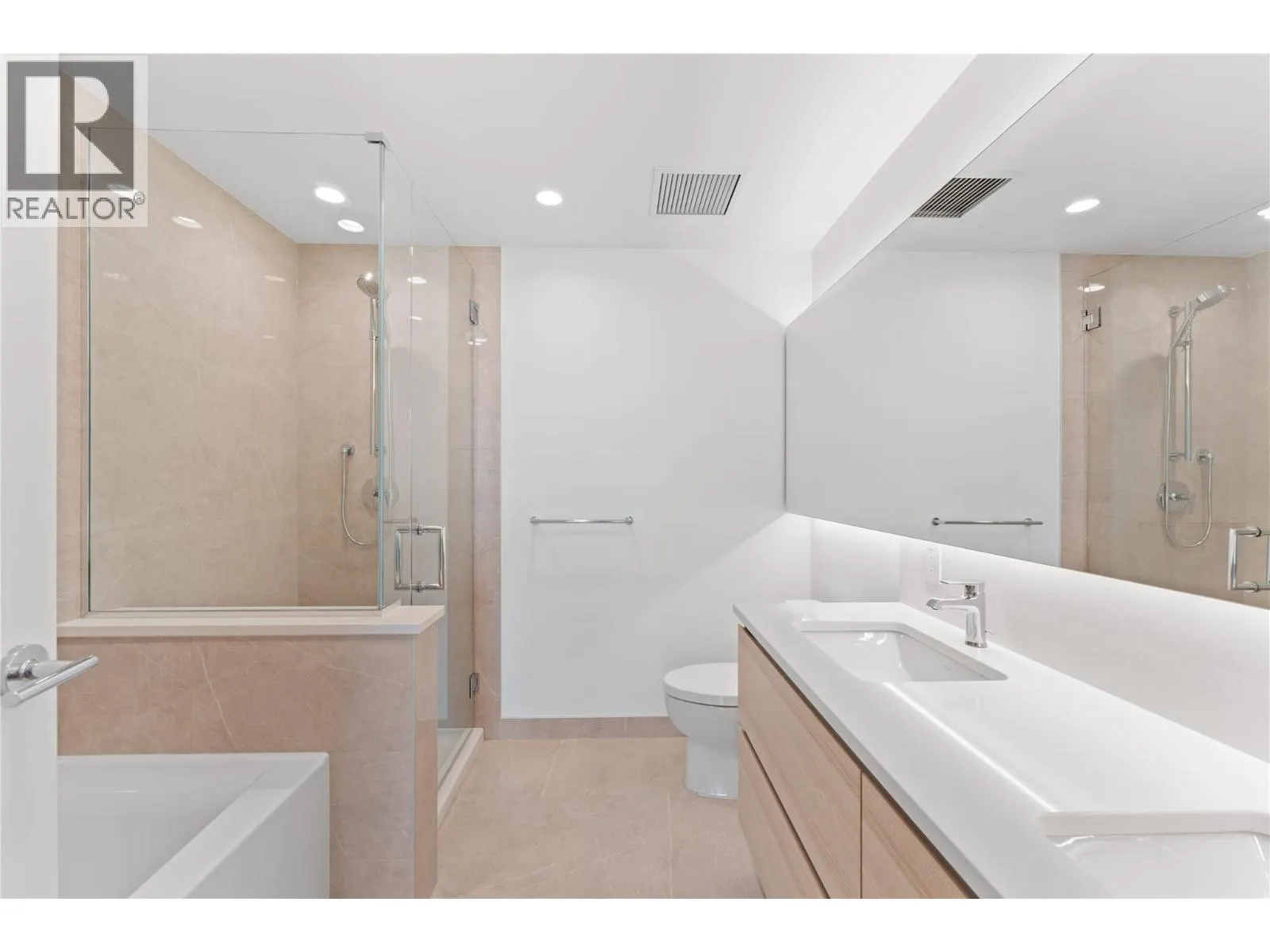 238 Leon Avenue Unit# 1407