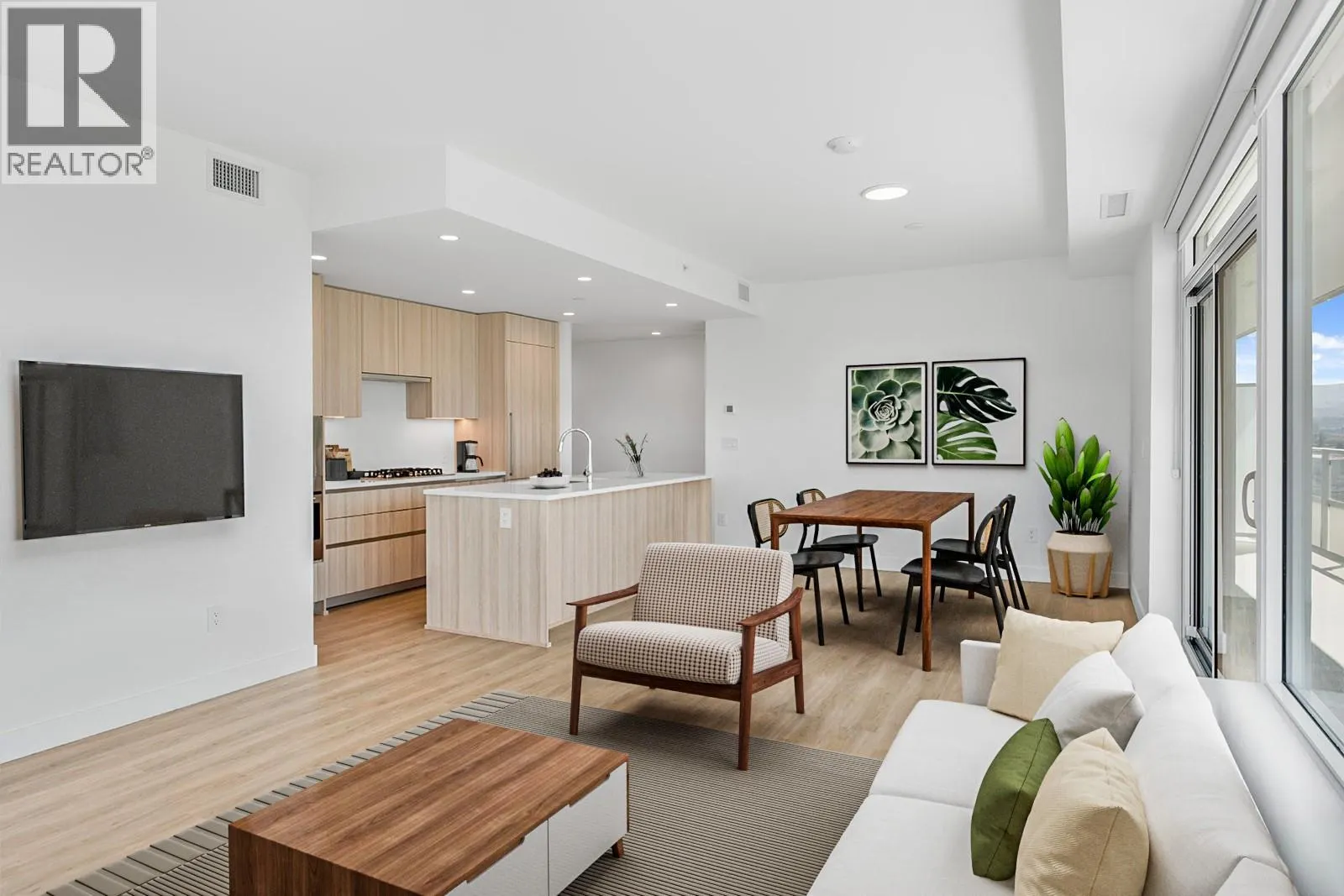 238 Leon Avenue Unit# 1407