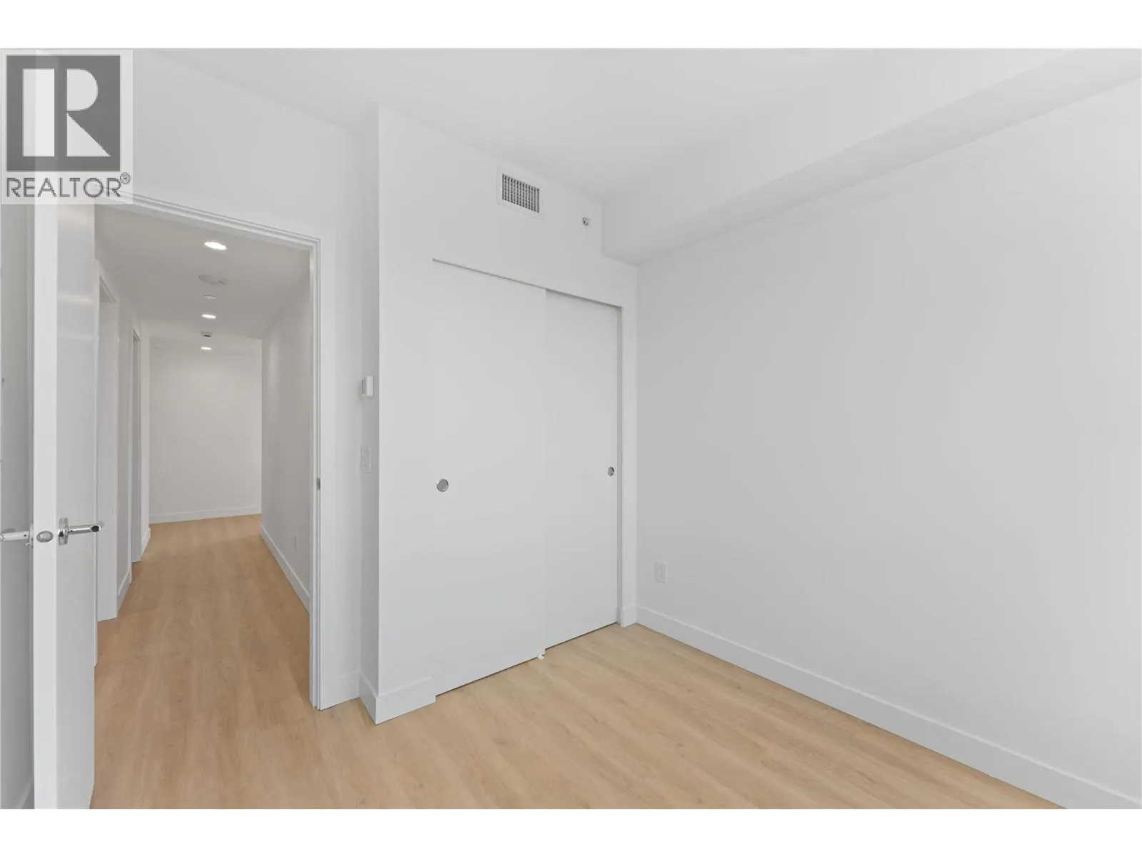238 Leon Avenue Unit# 1407