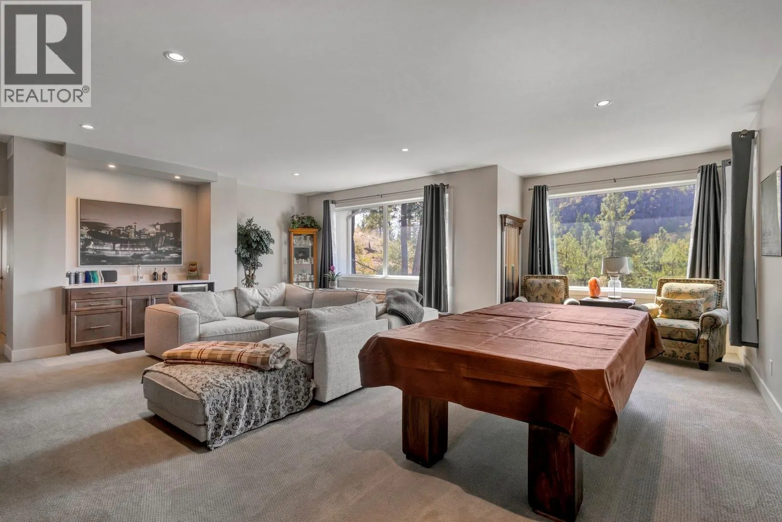 2112 Cornerstone Drive