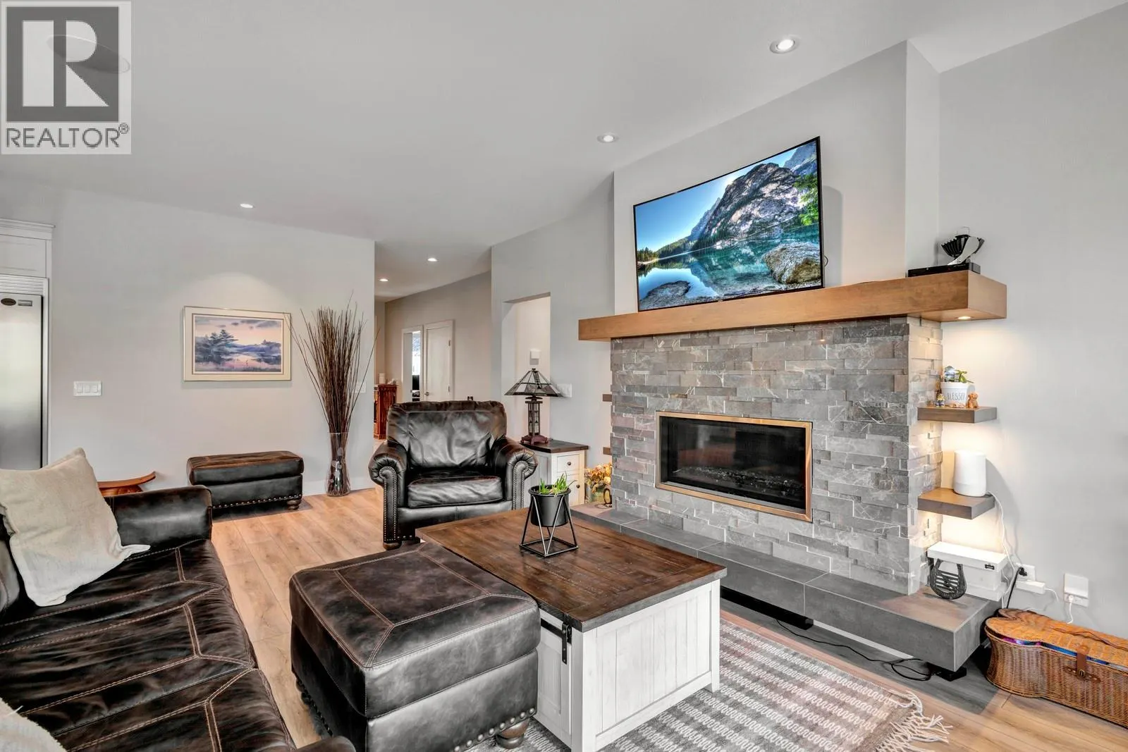 2112 Cornerstone Drive