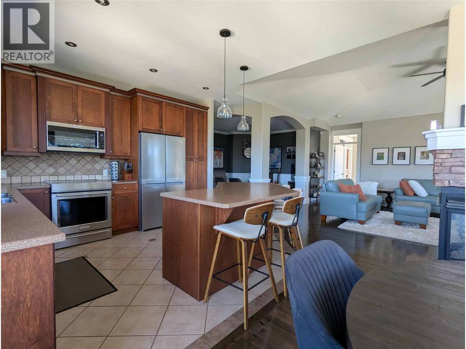 2306 Quail Run Drive