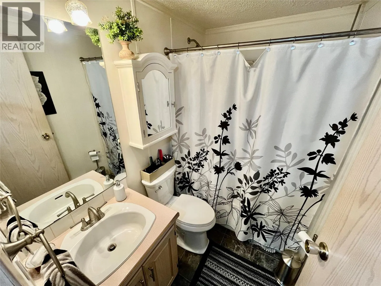 469 Main Street Unit# 11