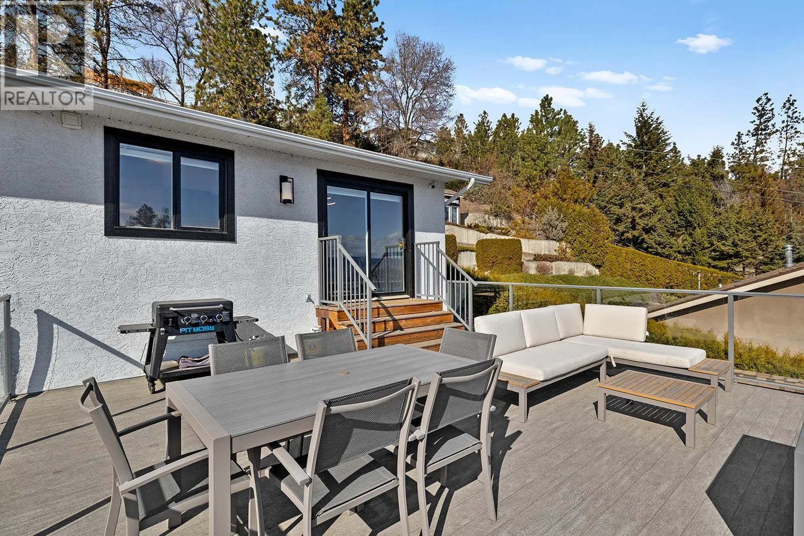 2658 Lakeview Road