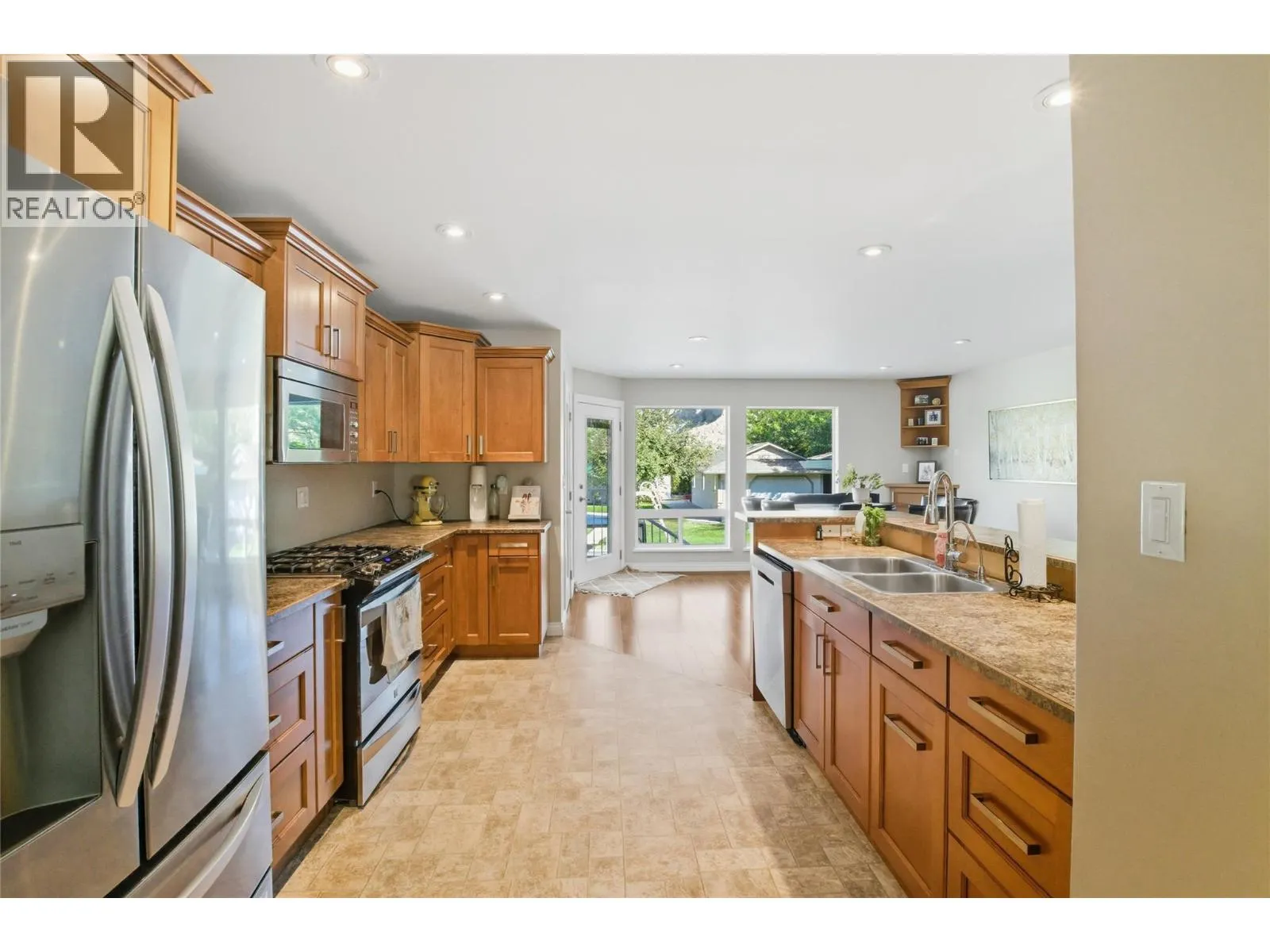 5996 Todd Hill Crescent