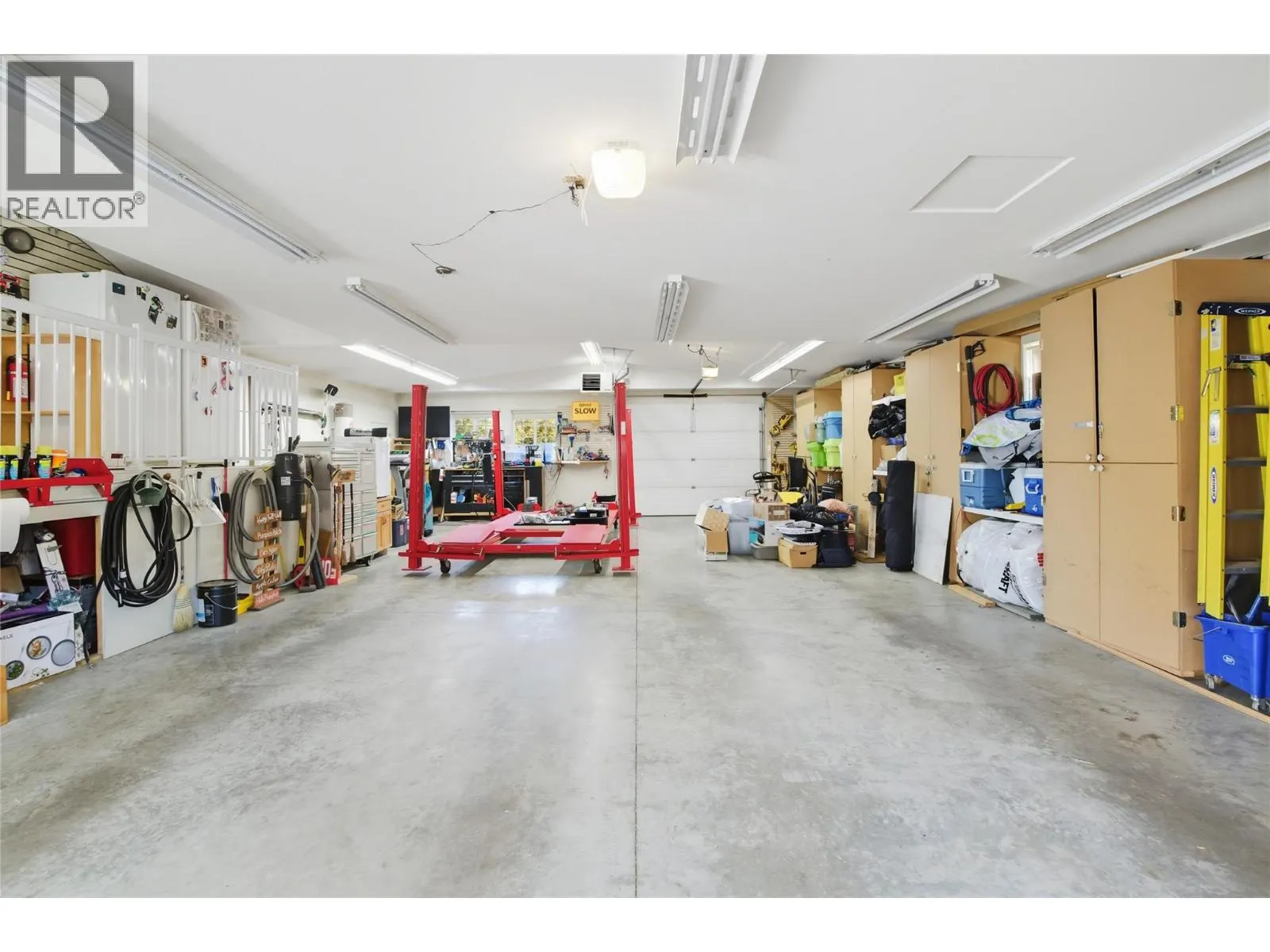5996 Todd Hill Crescent