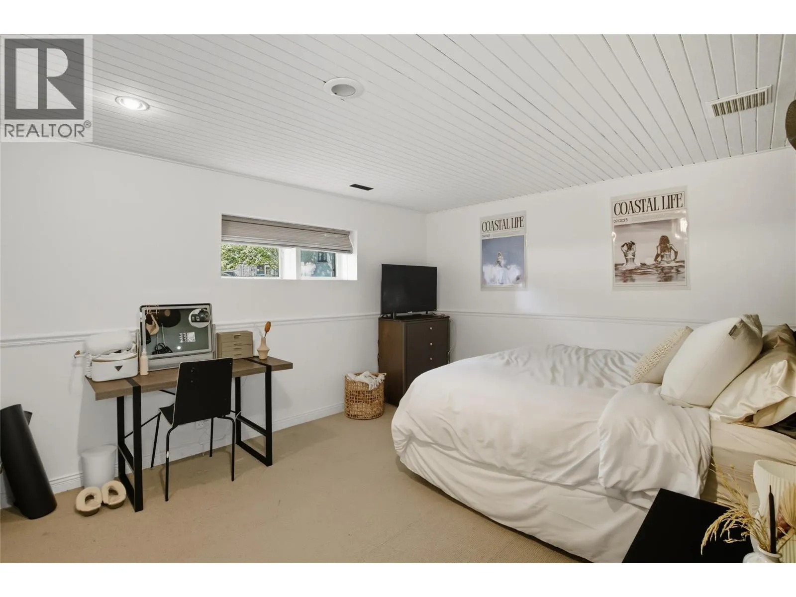 5996 Todd Hill Crescent