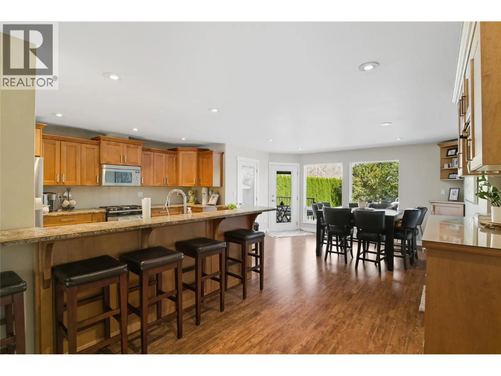5996 Todd Hill Crescent
