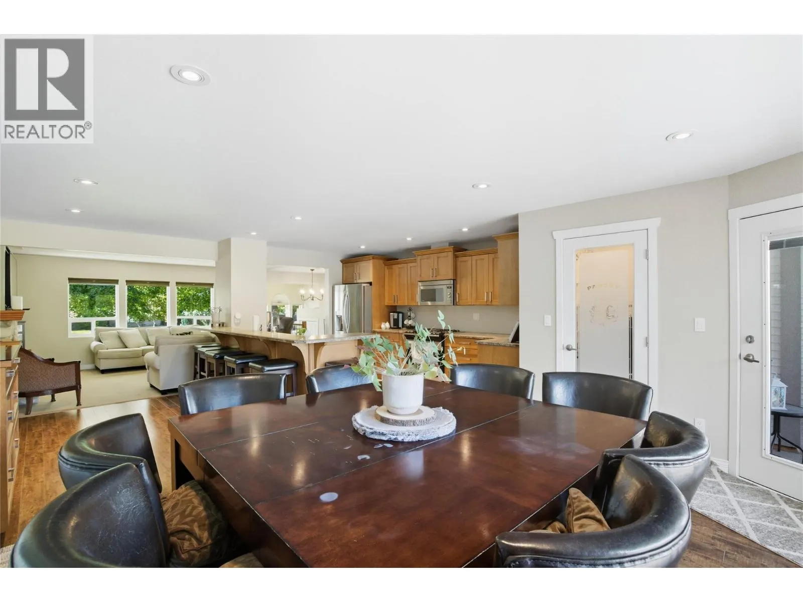 5996 Todd Hill Crescent