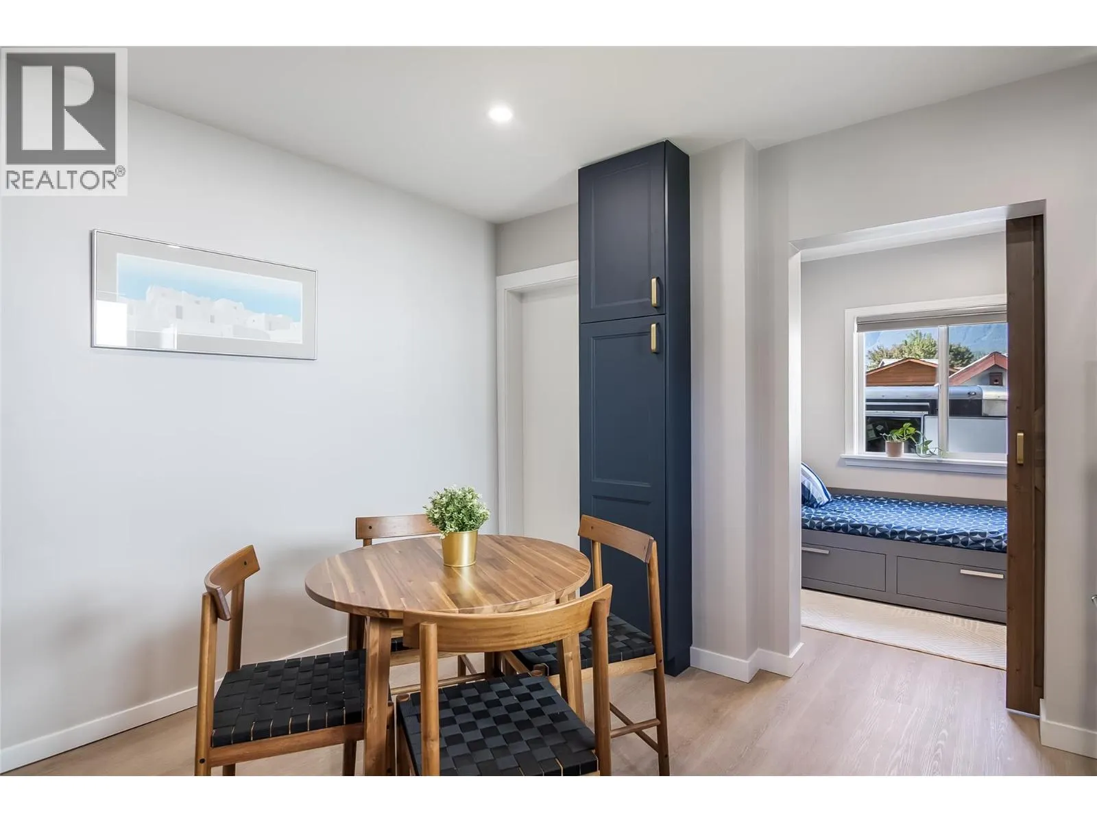 101 Seventh Street E
